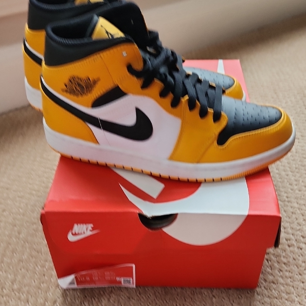Nike Air Jordan Retro Yellow and Black High-Top Sneakers - Picture 3 of 6